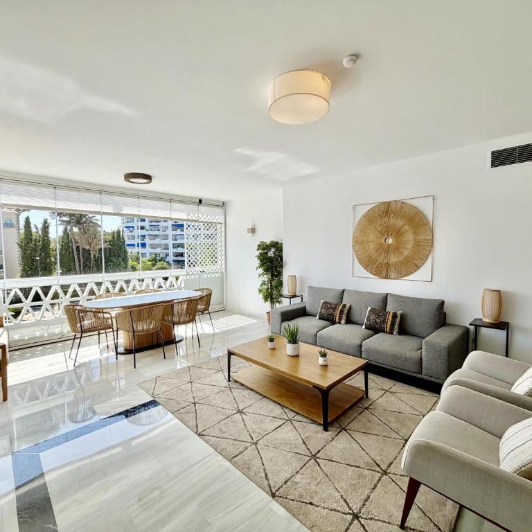 Stylish Sea view apartment in Playas del Duque - Apartment mit 2 Schlafzimmern - 3