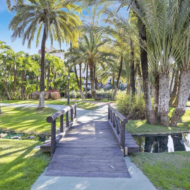 Stylish Sea view apartment in Playas del Duque - Apartment mit 2 Schlafzimmern - 38