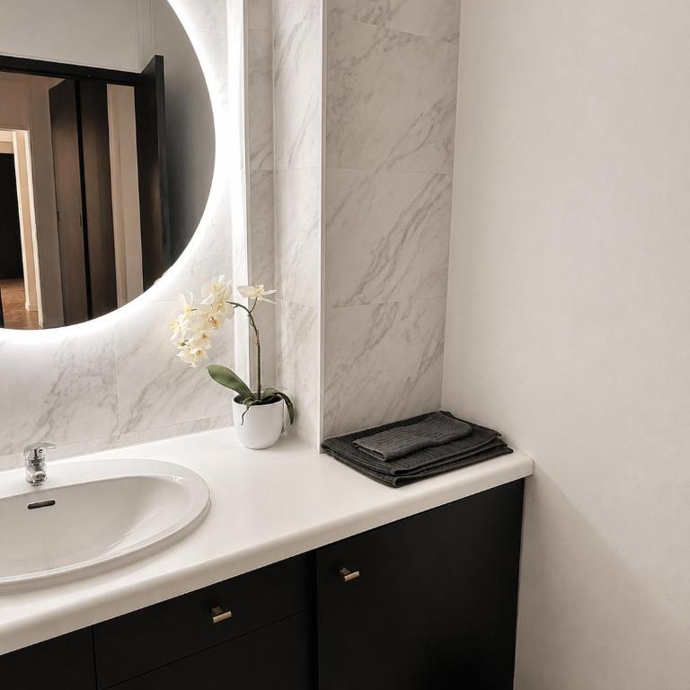 Spacious 2BR Flat with Balcony in Montparnasse - Appartement 2 Chambres - 11