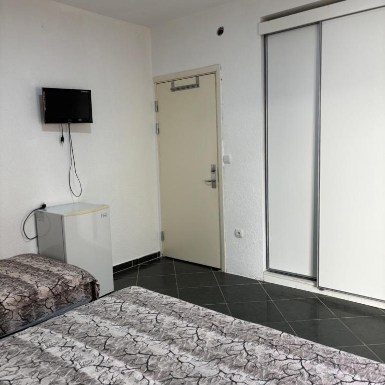 Cherry Apartments - Studio mit Balkon - 3