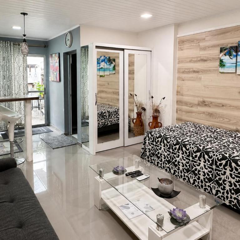Moderno apto con terraza a cuadras del Shopping Terminal - One-Bedroom Apartment - 18