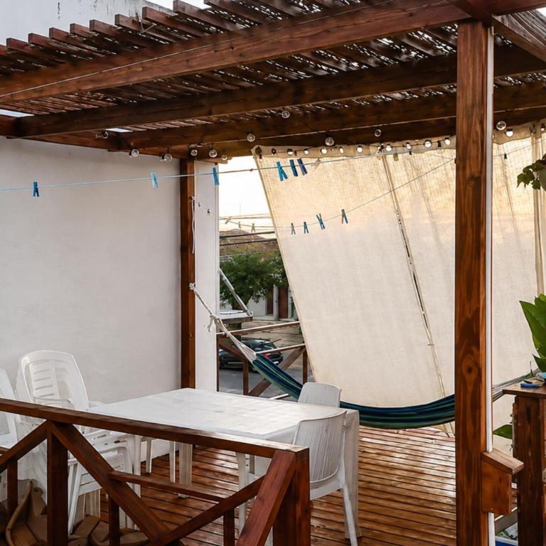 Moderno apto con terraza a cuadras del Shopping Terminal - One-Bedroom Apartment - 6