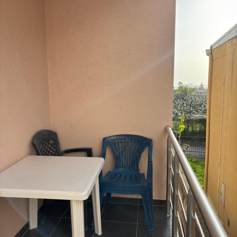 Cherry Apartments - Studio mit Balkon - 2