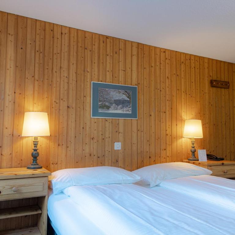 Jungfrau Lodge, Swiss Mountain Hotel - Doppelzimmer mit eigenem Bad und Blick auf den Eiger - 1