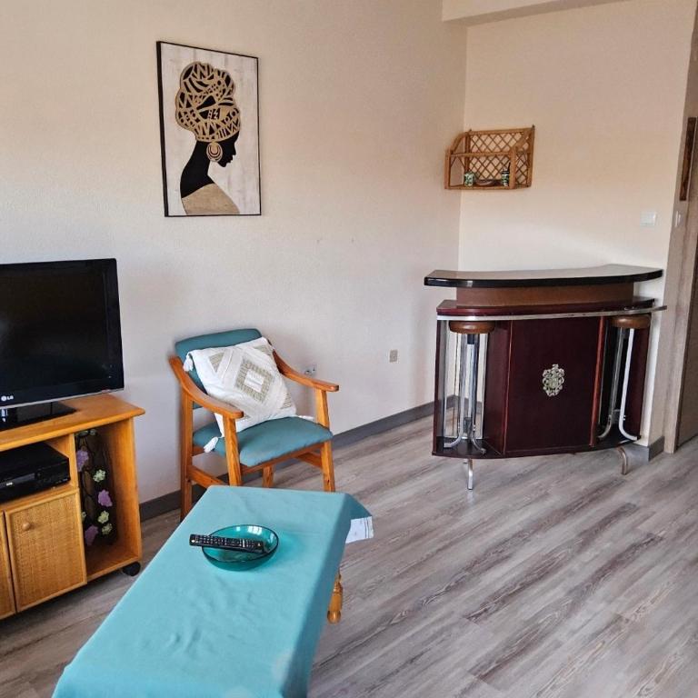Air-conditioned 3bedroom apartment in El Campello - Apartamento de 3 dormitorios - 1