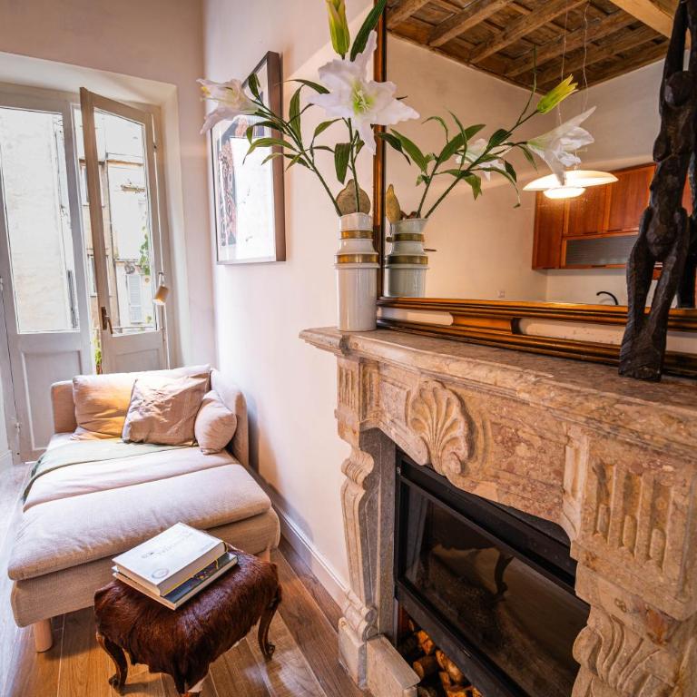 Suite Rione Monti - Appartamento con 2 Camere da Letto - 1