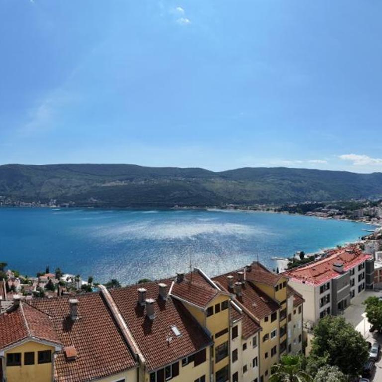 Comfortable 3 bedrooms sea view apartment - Apartman sa 3 Spavaće Sobe i Balkonom - 9
