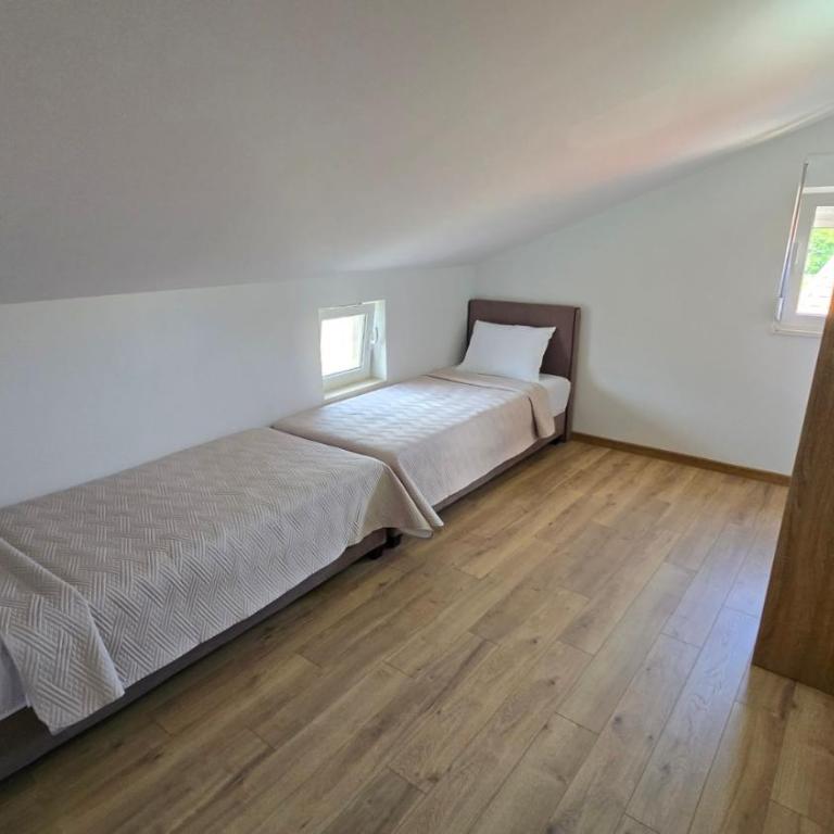 Comfortable 3 bedrooms sea view apartment - Apartman sa 3 Spavaće Sobe i Balkonom - 5