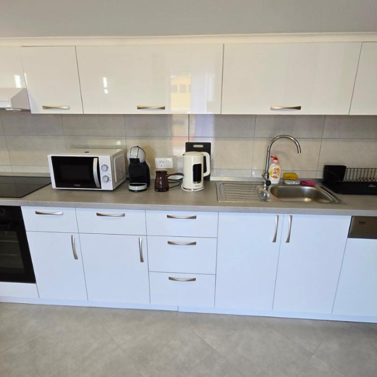 Comfortable 3 bedrooms sea view apartment - Apartman sa 3 Spavaće Sobe i Balkonom - 25