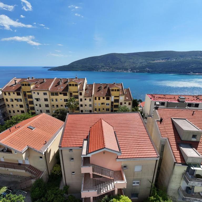 Comfortable 3 bedrooms sea view apartment - Apartman sa 3 Spavaće Sobe i Balkonom - 20