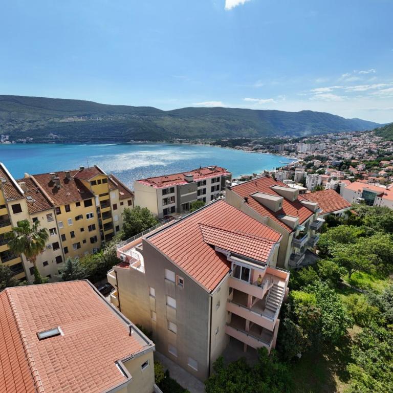 Comfortable 3 bedrooms sea view apartment - Apartman sa 3 Spavaće Sobe i Balkonom - 37