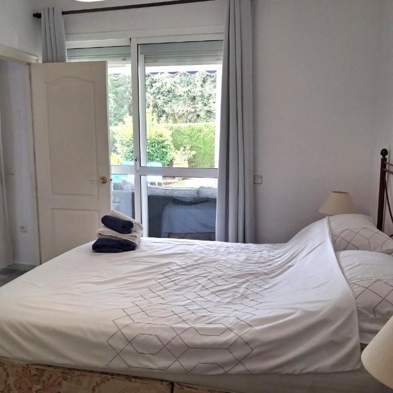 2 Bed Garden Apartment Benavista Direct Pool Access Walk to Golf, Tennis & Amenities - Appartamento con 2 Camere da Letto - 15