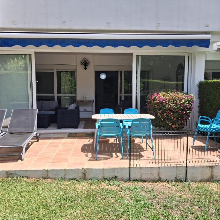2 Bed Garden Apartment Benavista Direct Pool Access Walk to Golf, Tennis & Amenities - Appartamento con 2 Camere da Letto - 22