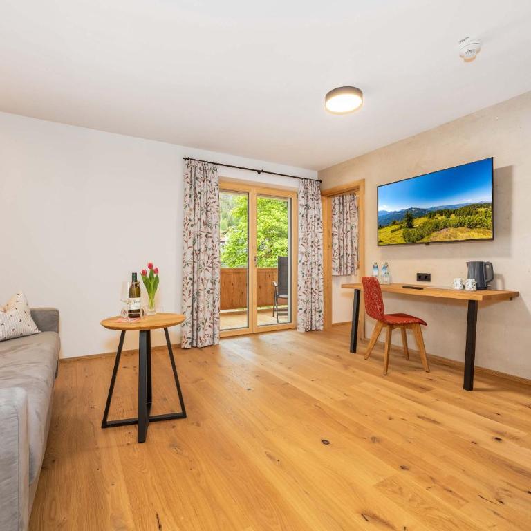 Landhaus Lengg - Familienzimmer mit Bergblick - 1