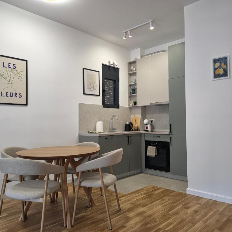 Residence 1538-1 - One-Bedroom Apartment - 4
