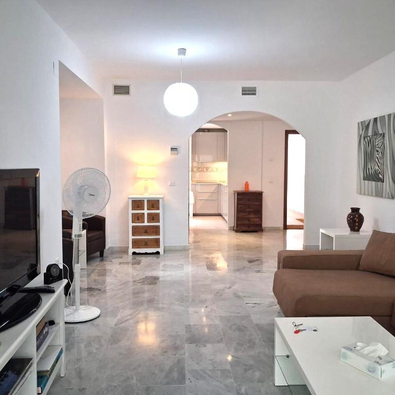 2 Bed Garden Apartment Benavista Direct Pool Access Walk to Golf, Tennis & Amenities - Appartamento con 2 Camere da Letto - 29