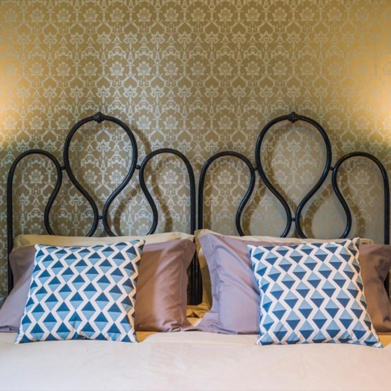 Frími Boutique Rooms b&b - Deluxe Double or Twin Room with Garden View - 4