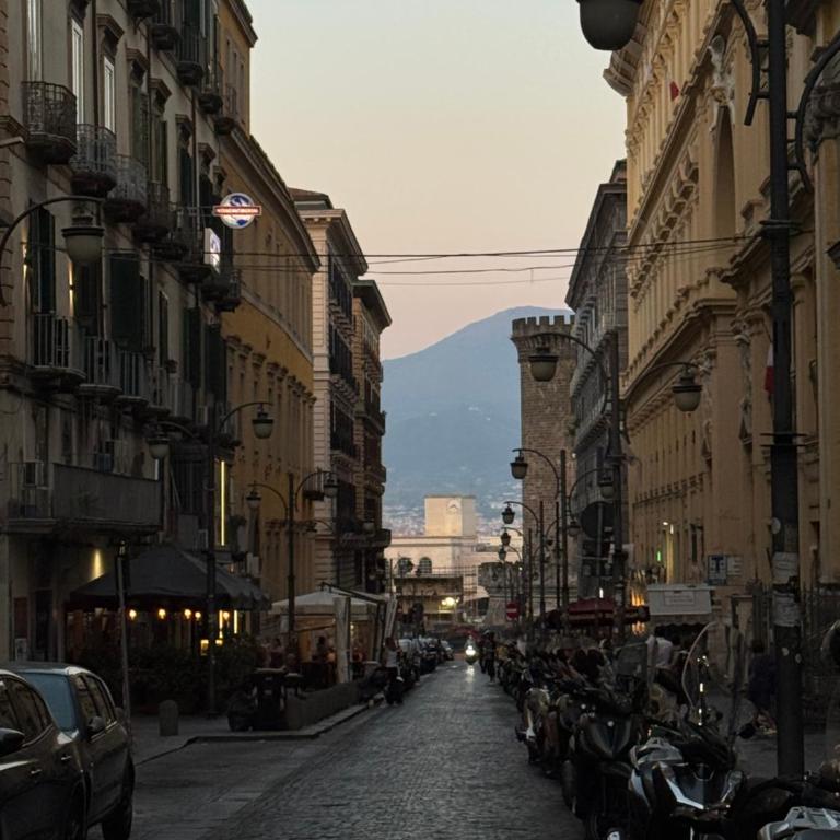 La Casa di Ciui ad un passo da Via Toledo - Appartamento Monolocale con 1 Letto Matrimoniale - 41