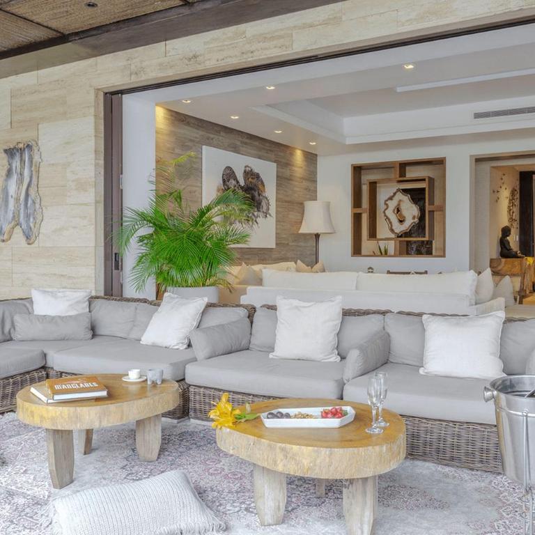 Beachfront House of Sirens - Villa - 49