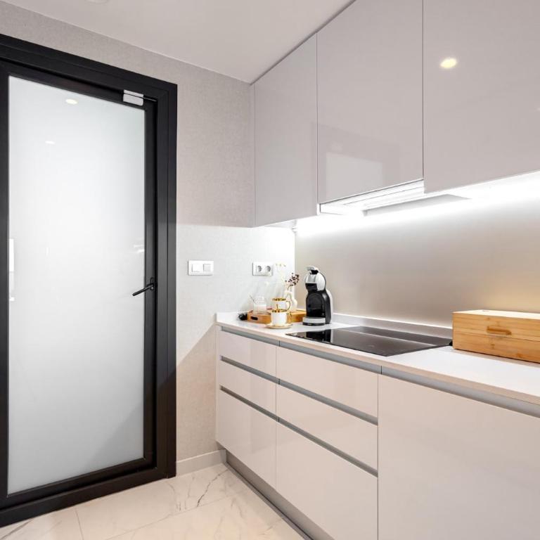 Sunset Cliffs Apartment - High Floor - Sea View - Appartamento con 2 Camere da Letto - 41