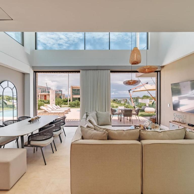 Modern 4 bedroom villa with tropical vibes in Baru - Villa - 12