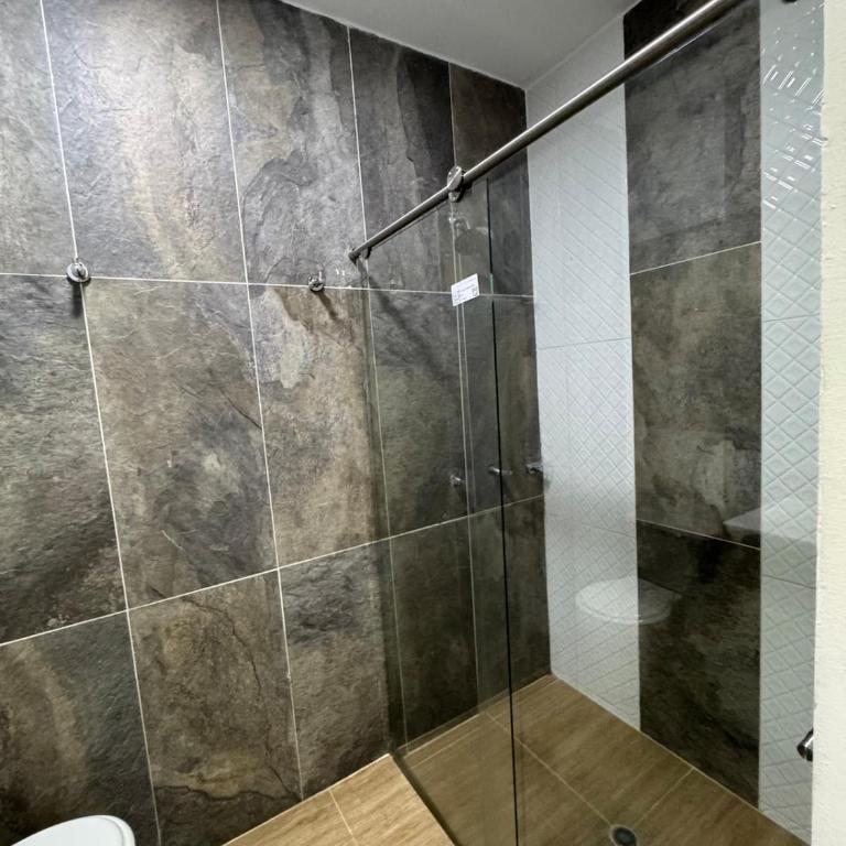 Spacious home in Laureles Estadio Medellin - Four-Bedroom House - 31