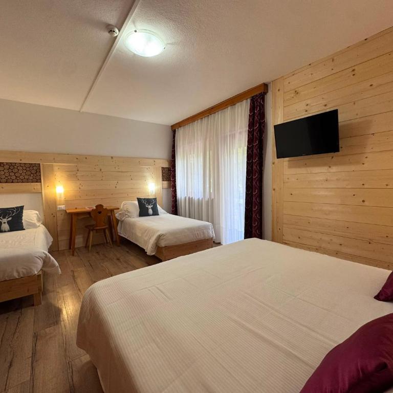 Albergo Scoiattolo Dolomites Experience - Camera Quadrupla Standard - 2