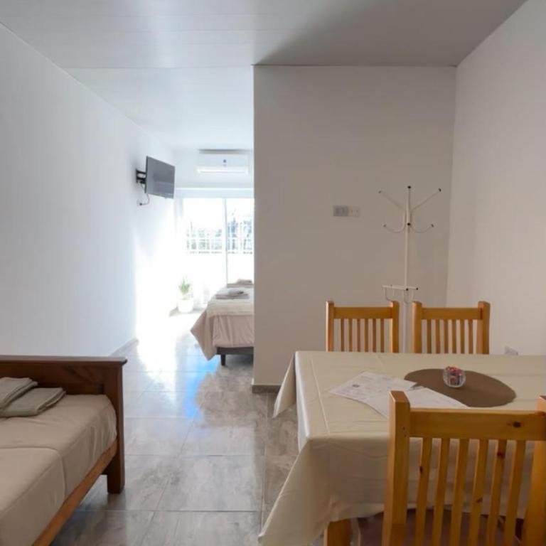 Estacion de Departamentos & Oficinas - Apartamento de 1 dormitorio - 3