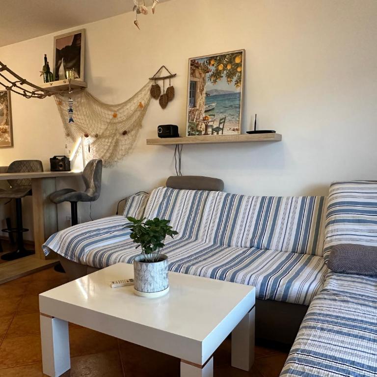 Sea View Budva - Apartman sa 2 Spavaće Sobe - 8