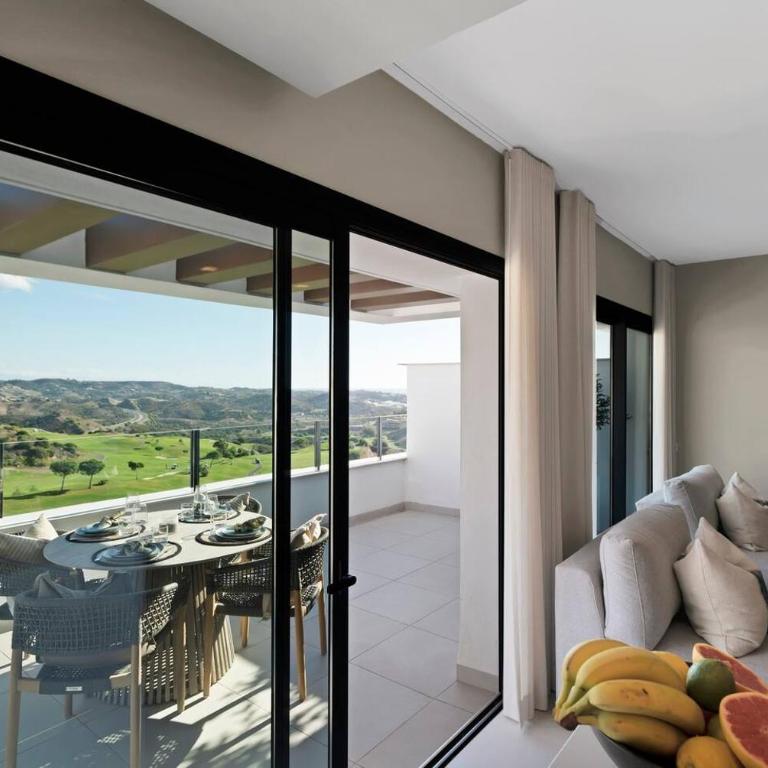 Luxe Golf View Penthouse Sauna, Gym & 2 Terraces - Single Room - 22