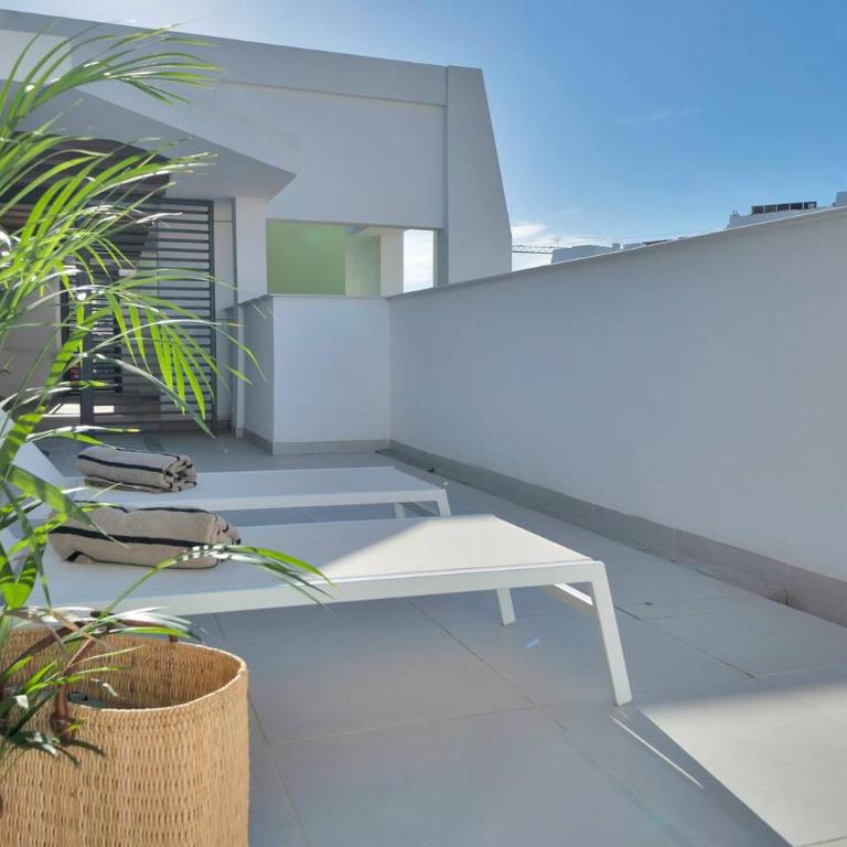 Luxe Golf View Penthouse Sauna, Gym & 2 Terraces - Single Room - 42