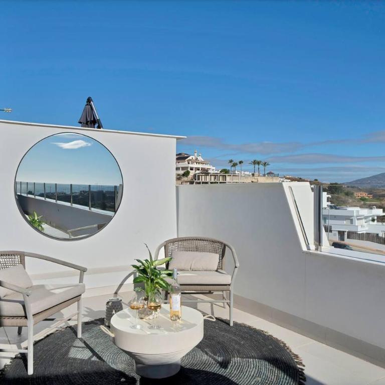 Luxe Golf View Penthouse Sauna, Gym & 2 Terraces - Single Room - 58