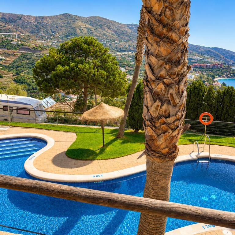 Adosado con piscina a 5 minutos de la playa - Villa - 8
