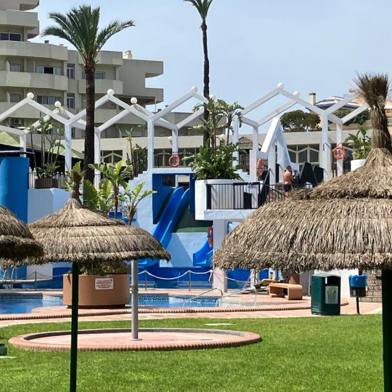 BenalBeach Zafiro Spacious 46m2 with Garden & Side Sea View - Studio-Apartment - 40