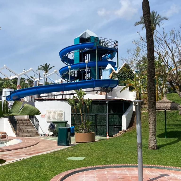 BenalBeach Zafiro Spacious 46m2 with Garden & Side Sea View - Studio-Apartment - 46