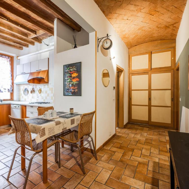 Binario 11 - Station 200m, Center & Ferrari Museum on foot - Appartamento con 1 Camera da Letto - 9