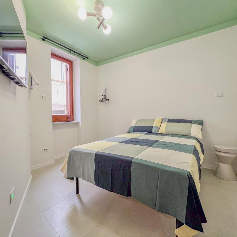 Libo 56 Naples - Camera King - 1