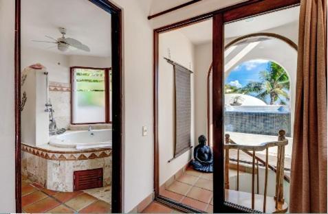 Xaman Ha Villa -steps from the beach - Villa with Sea View - 25