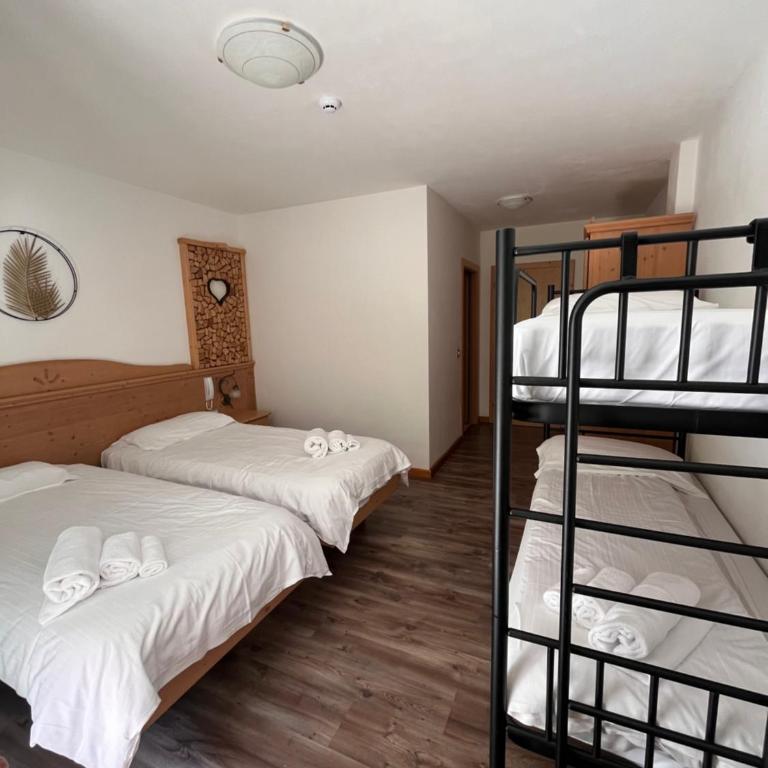 Hotel Garni Relax - Standard Quadruple Room - 4