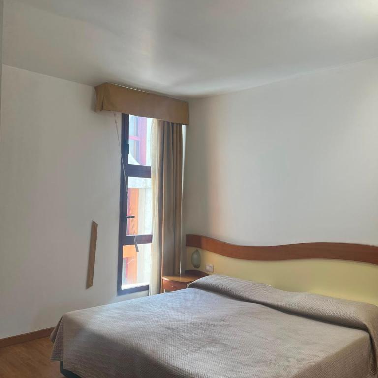 Hotel Maxim - Double Room - 8