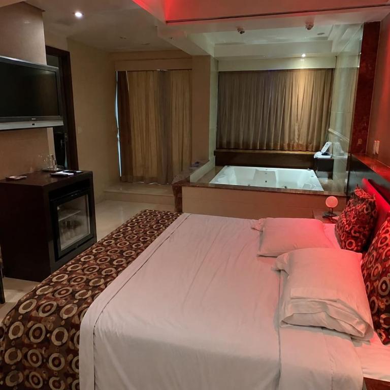 Hotel Rivadavia 1484 suit - Three-Bedroom Apartment - 1