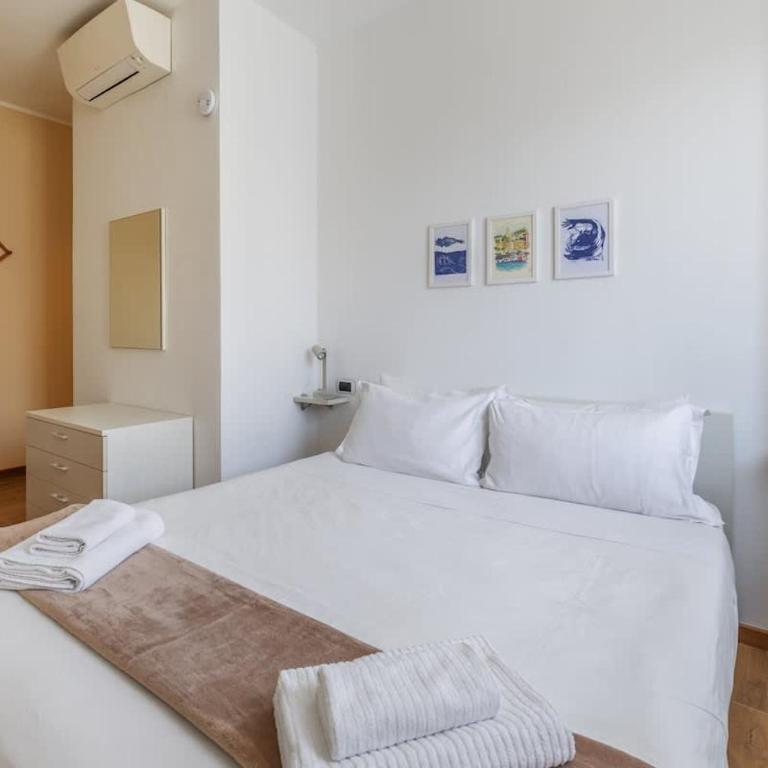 Urban Harmony - Balcony & 8 min to Metro - Appartamento con 2 Camere da Letto - 8