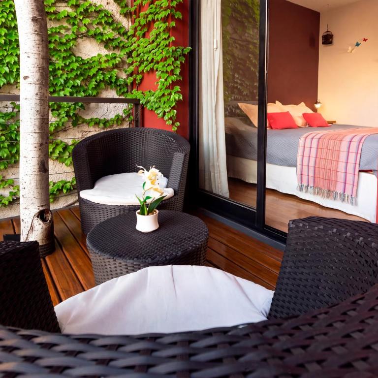 Mariposita de San Telmo Tango Experience Hotel Boutique - Double Room with Balcony - 1