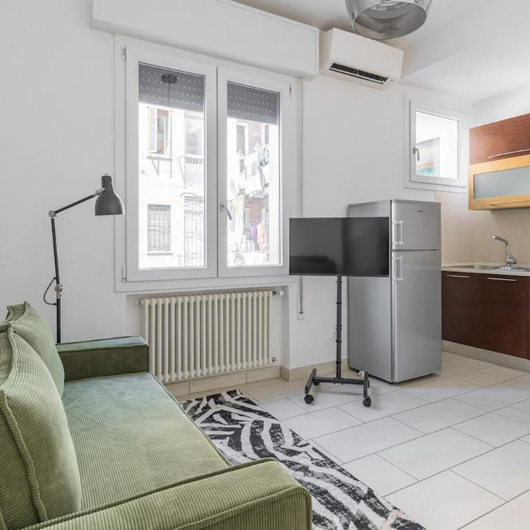 Quiet Modern Flat near City Center - Pasubio 84 - Appartamento con 1 Camera da Letto - 8
