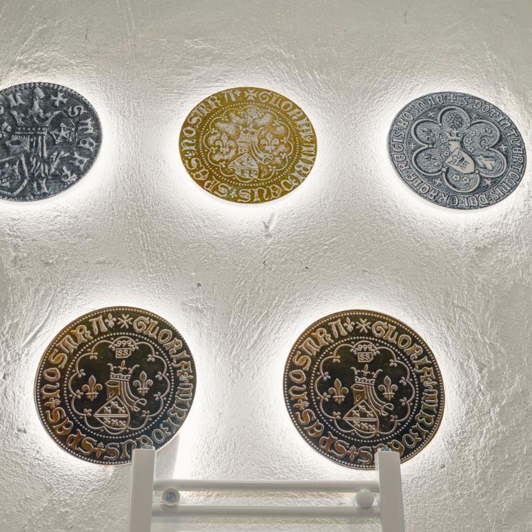 Sarajevo History Apartments - Authentic Heritage Stay - Deluks Studio - 4