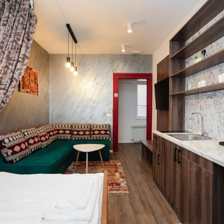 Sarajevo History Apartments - Authentic Heritage Stay - Deluks Studio sa Bračnim Krevetom (King-size) - 6