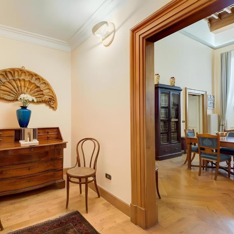Domus Navona - Appartamento Superior con Vista Città - 3