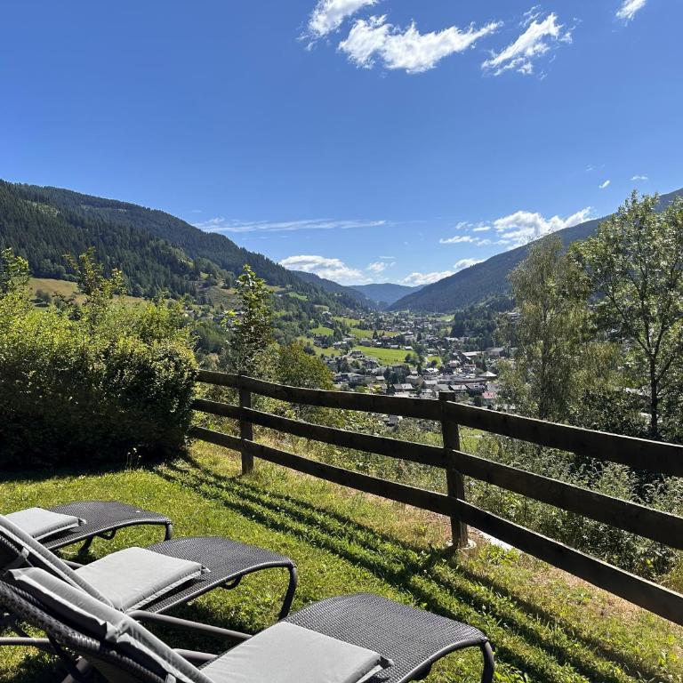 Panorama Apartment HIRSCH - 2 bedrooms, 2 Bathrooms, near ski slope - Apartment mit 2 Schlafzimmern - 40