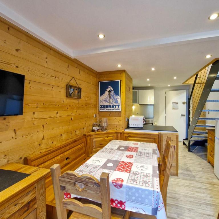 Duplex rénové pour 4 pers, proche pistes, balcon et Wi-Fi aux Arcs 1800 - FR-1-411-804 - Appartement (4 Adultes) - 13