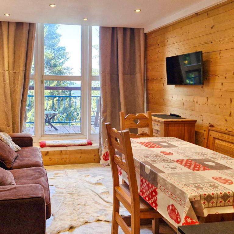 Duplex rénové pour 4 pers, proche pistes, balcon et Wi-Fi aux Arcs 1800 - FR-1-411-804 - Appartement (4 Adultes) - 1